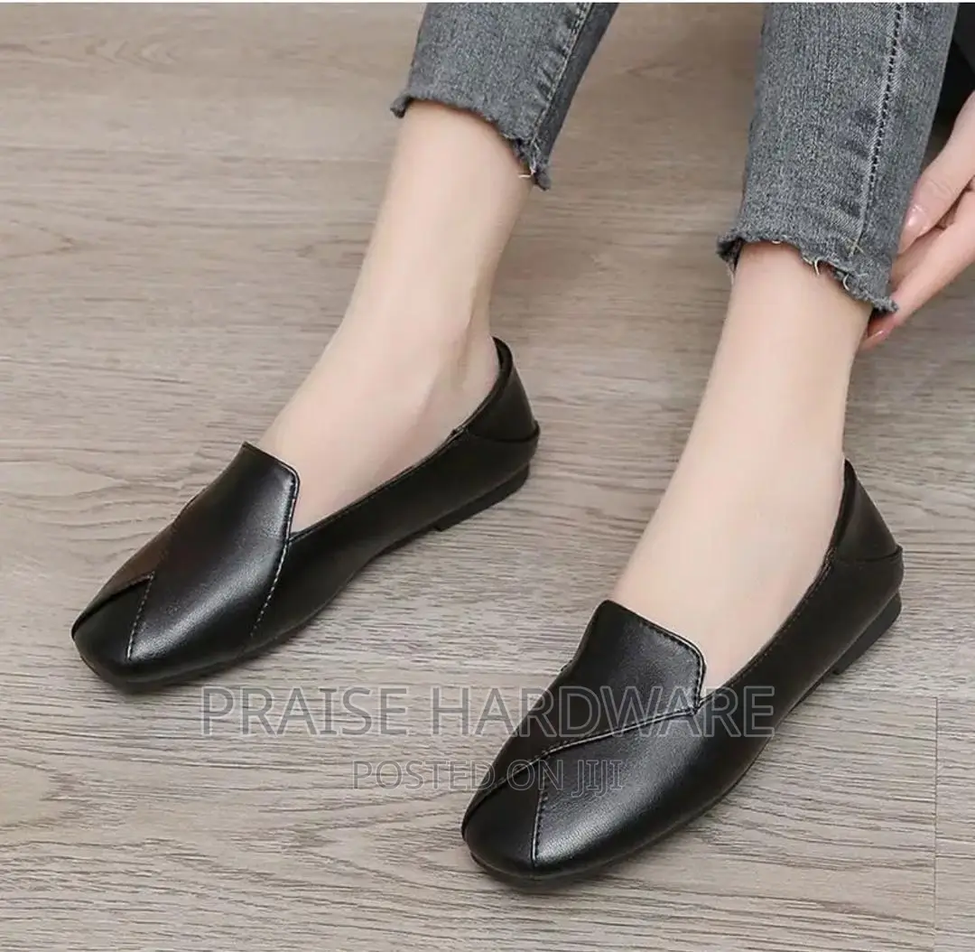 Flat Closed Shoes
