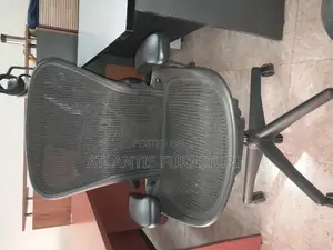 Executive Smart Office Chair Aman Miller.