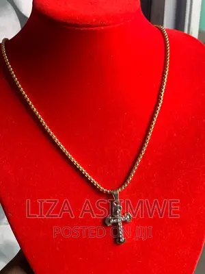 Simple Necklaces With a Cross Pendant