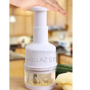 Multifunctional Onion/Garlic Vegetable Chopper.