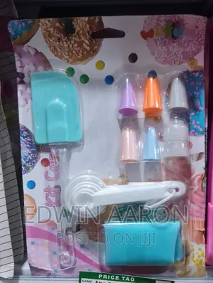 Cake Decorating Tool Set