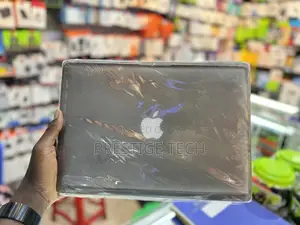 Macbook Hard Shell Cases / Macbook Covers for All Models