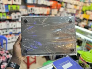 Macbook Hard Shell Cases / Macbook Covers for All Models