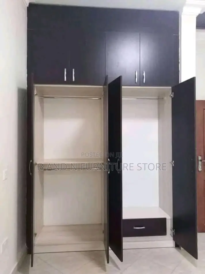 Mavarous Wardrobe 6 by 8
