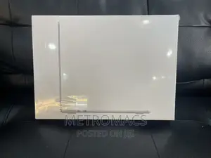 New Laptop Apple MacBook Air 2022 M2 8GB Apple M2 SSD 512GB