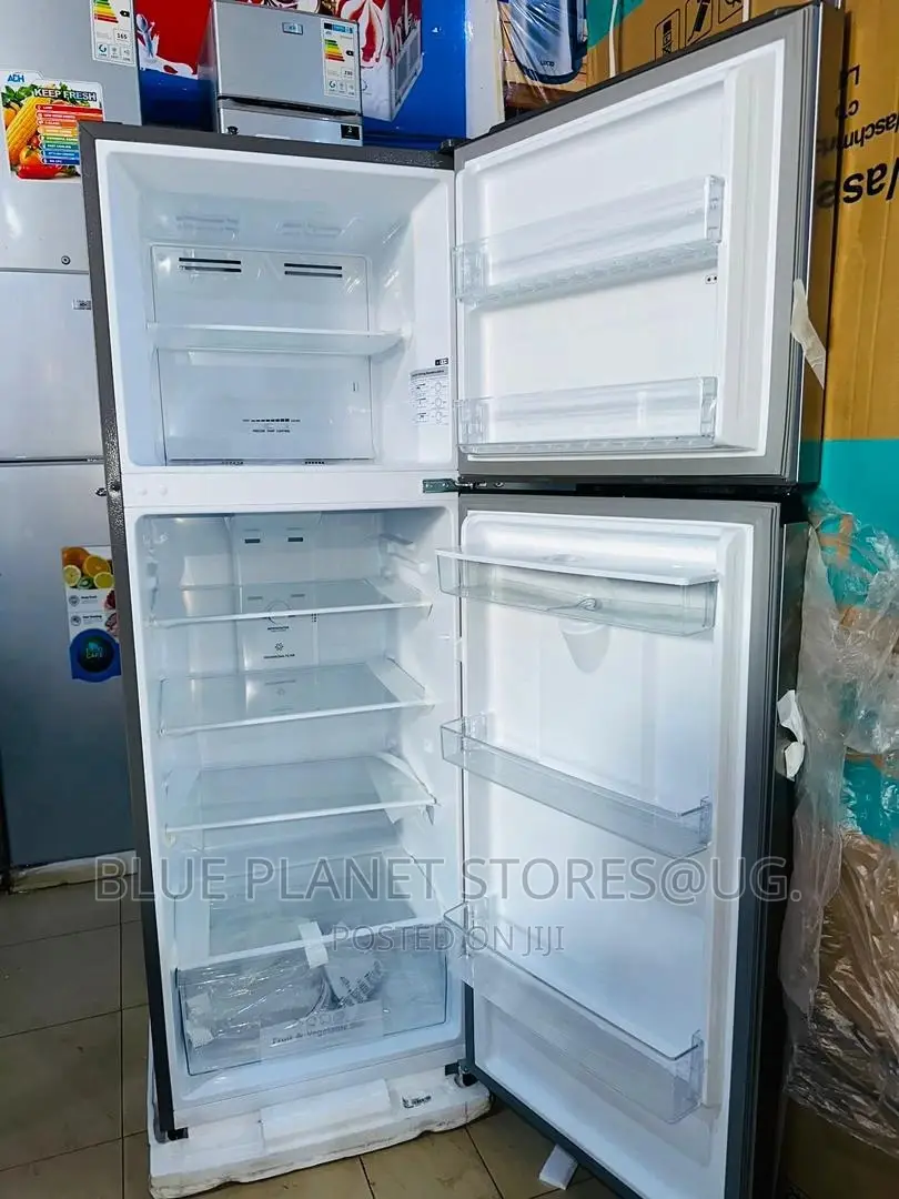HISENSE 419litres Double Door Refrigerator With Dispenser.