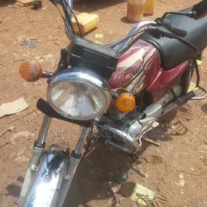 Bajaj Boxer 2017 Red