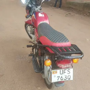 Bajaj CT 125X 2022 Red