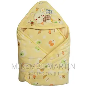 Baby Shawl Receiver – Cream Pattern May Vary