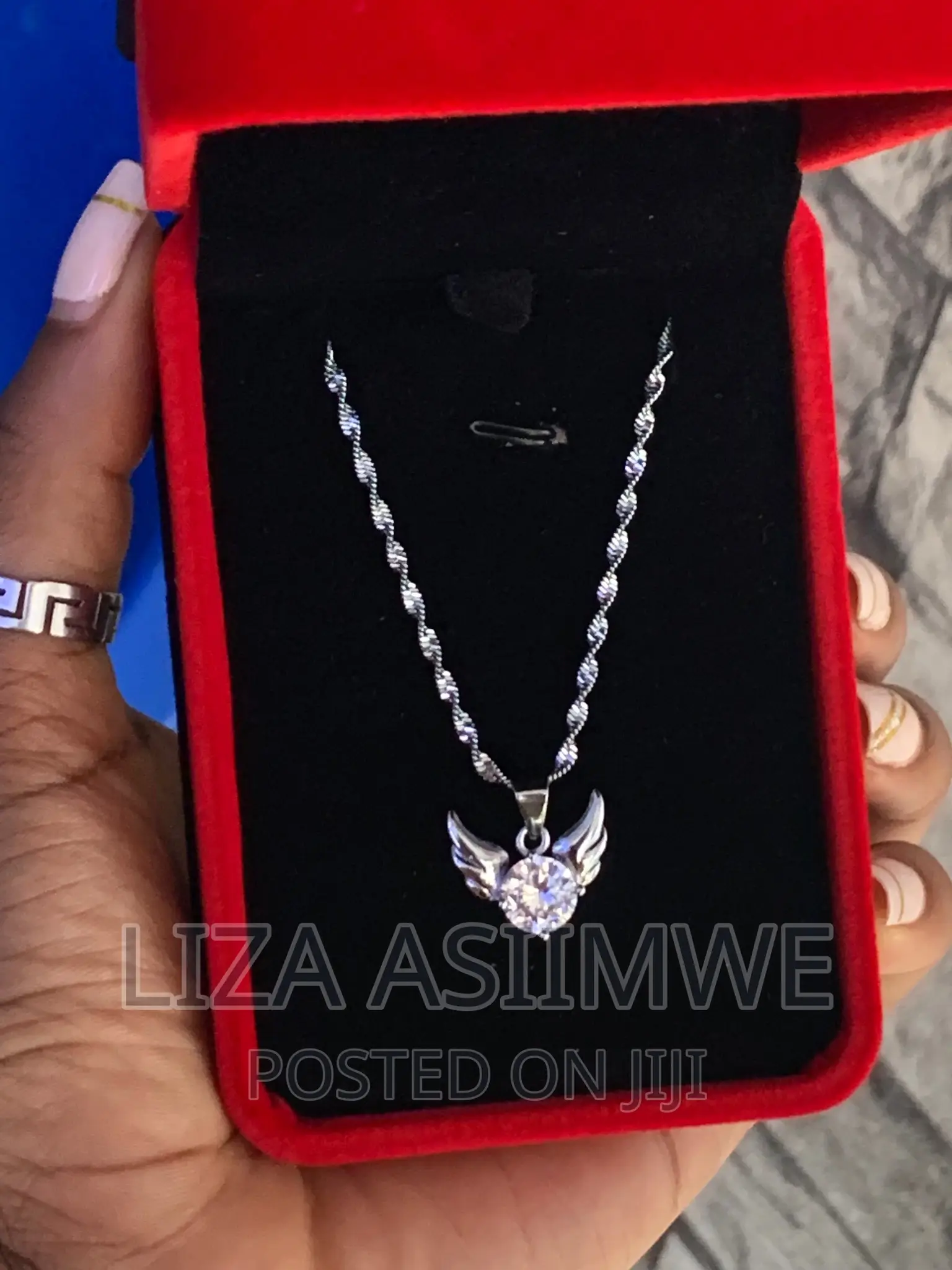 Lady’S Necklaces