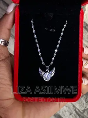 Lady’S Necklaces
