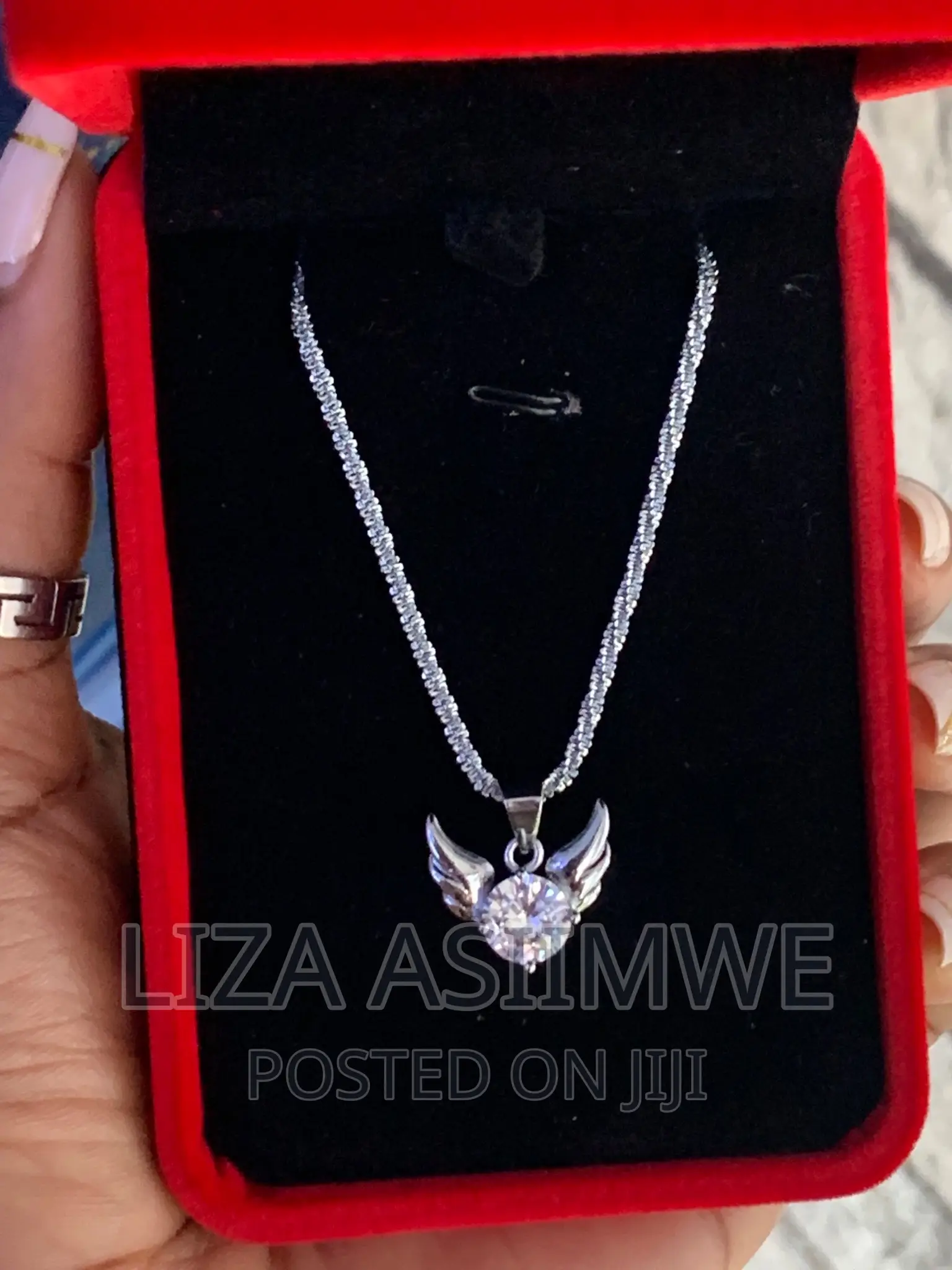 Lady’S Necklaces