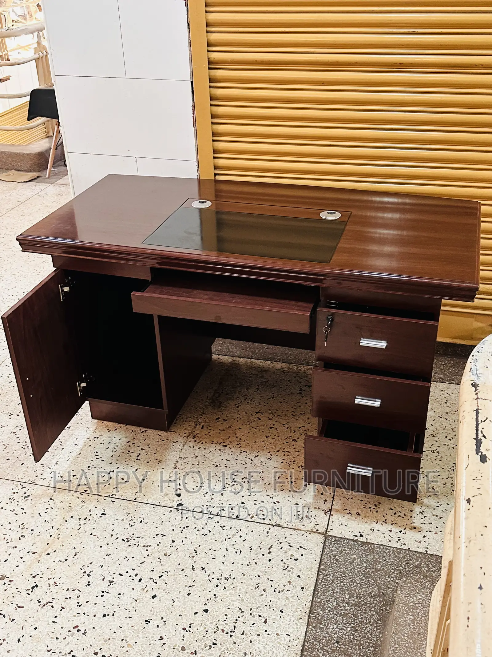 Executive Office Desk (1.4 Meters)