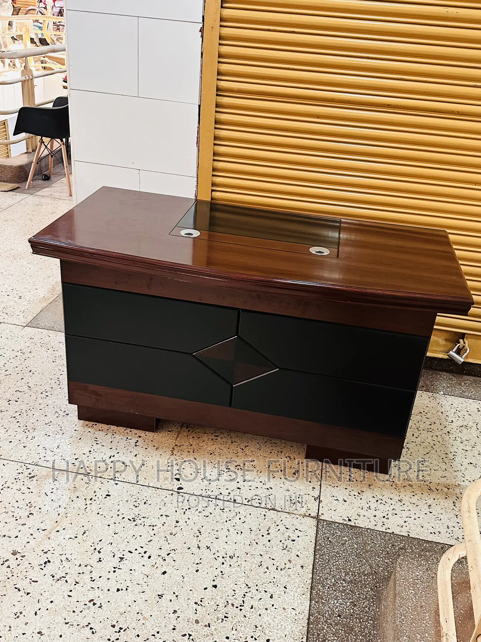 Executive Office Desk (1.4 Meters)
