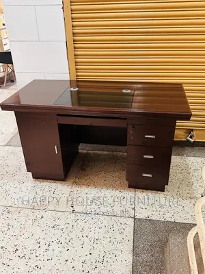 Executive Office Desk (1.4 Meters)