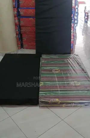 School Mattress With Machnitosh Cover