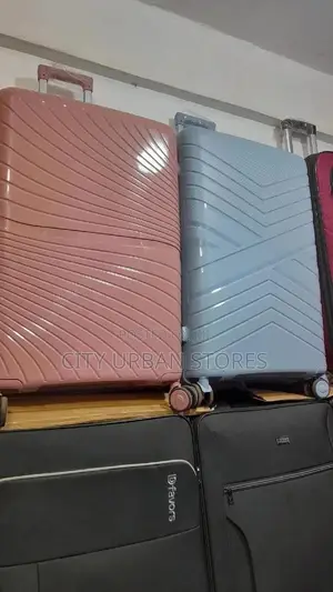 Good Partner Rubber Suitcase
