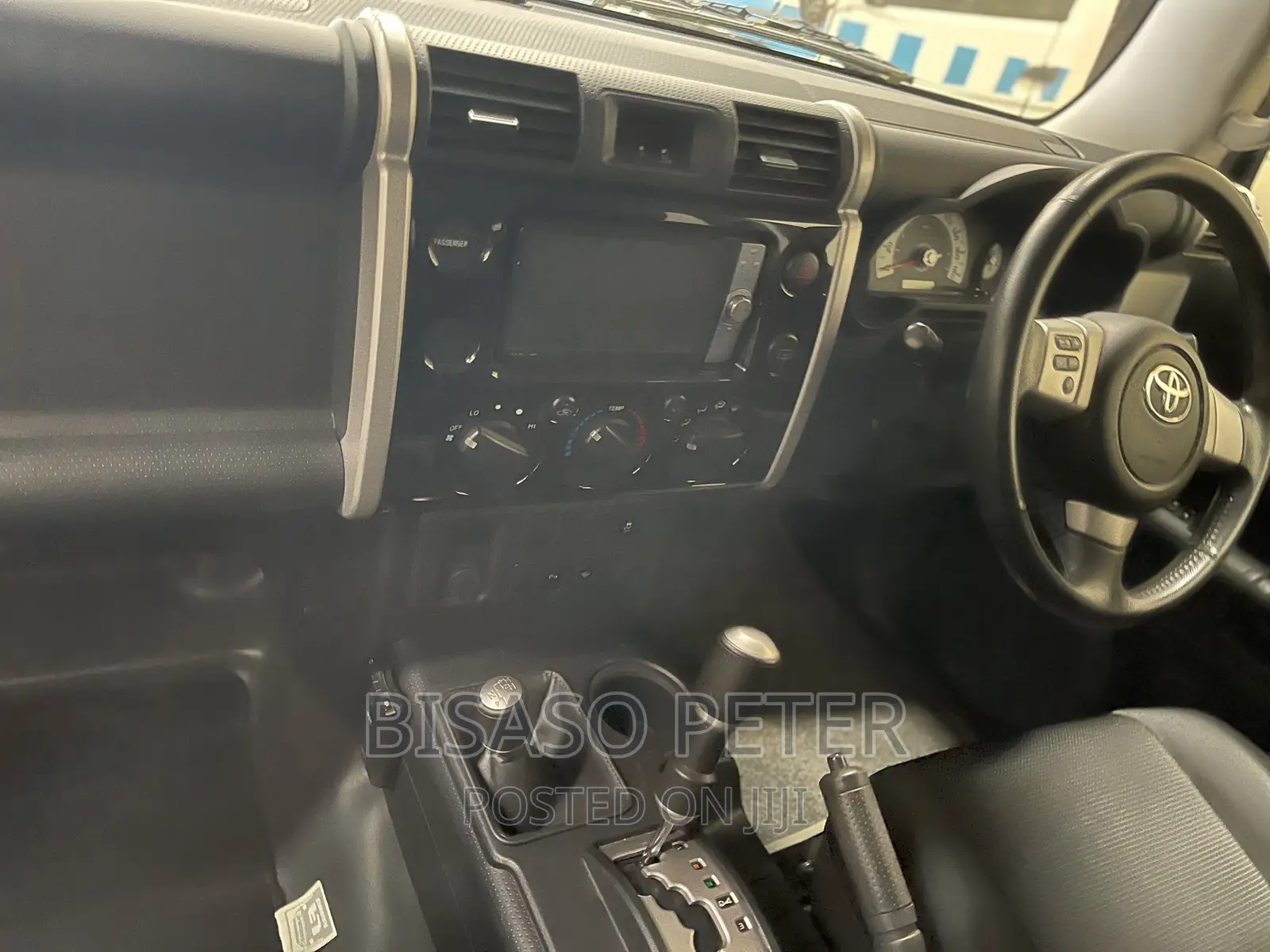 Toyota FJ Cruiser 4x4 Automatic 2012 Black