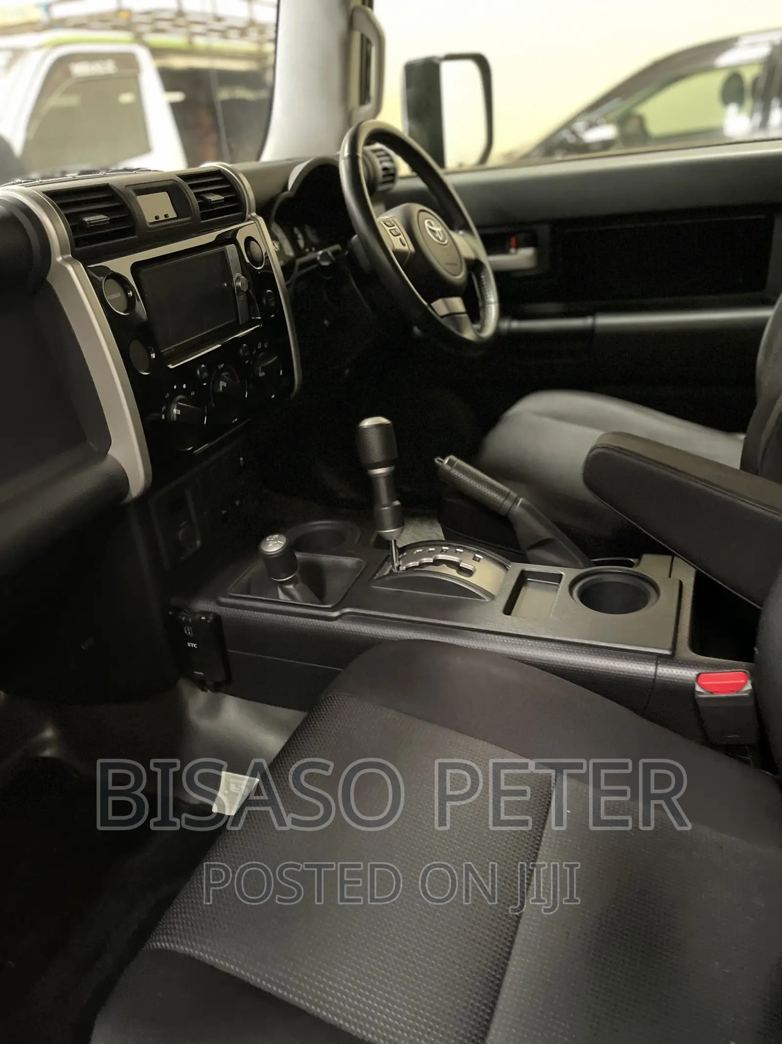 Toyota FJ Cruiser 4x4 Automatic 2012 Black