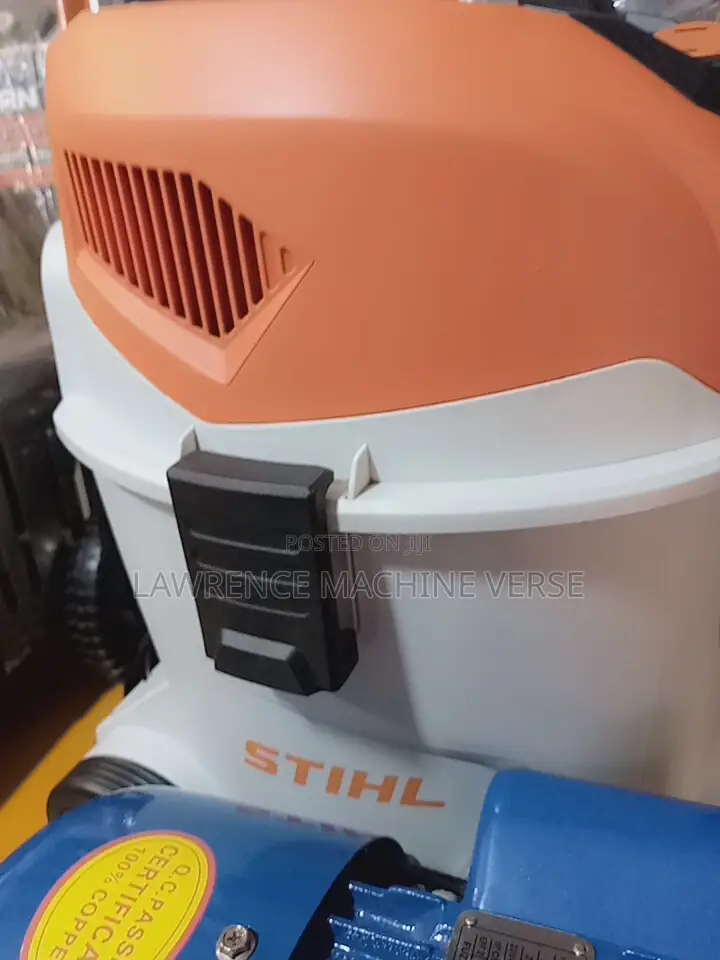 Vacuum Cleaner 30L Stihl