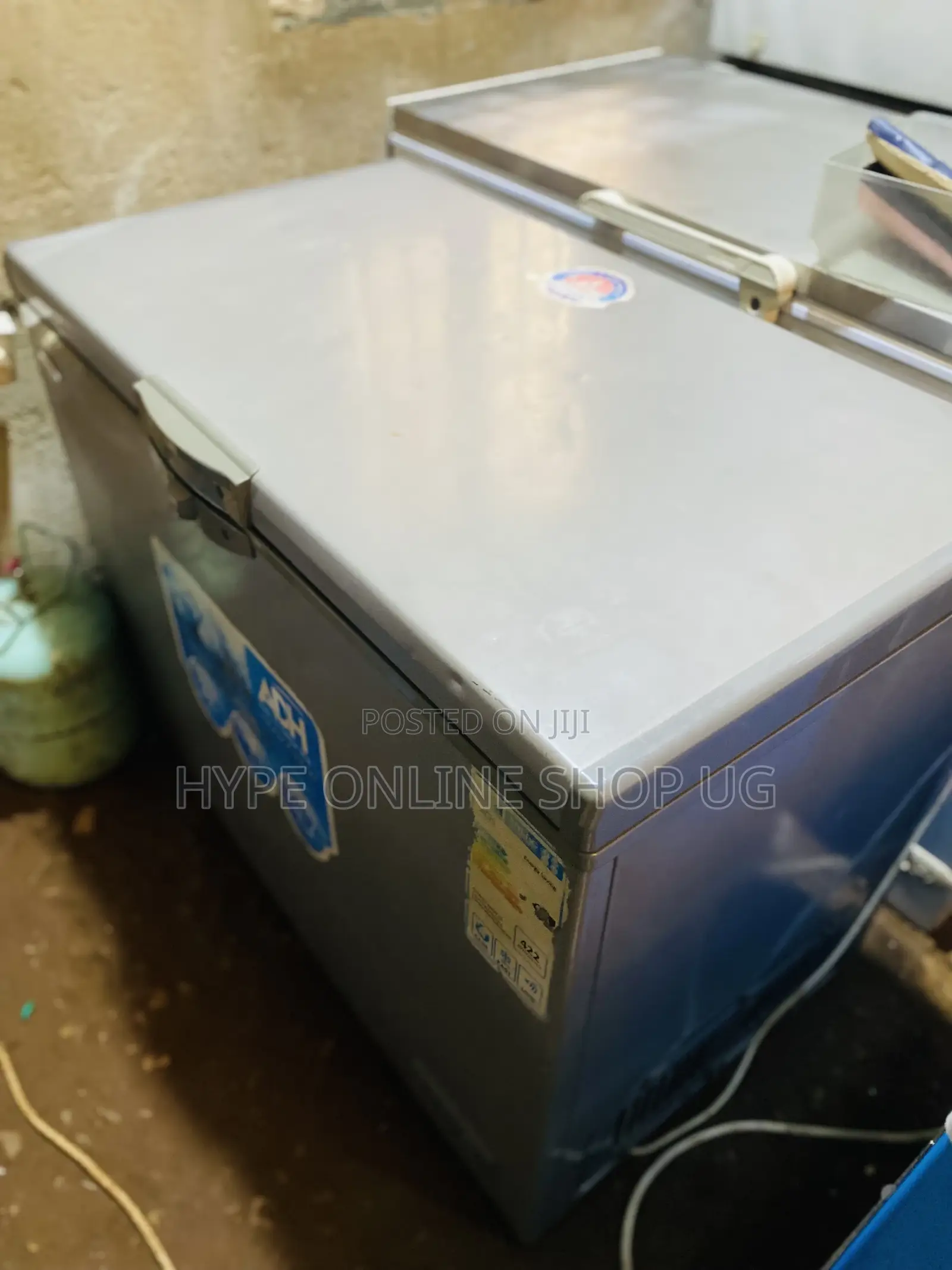 350L Adh Deepfreezer at 950000