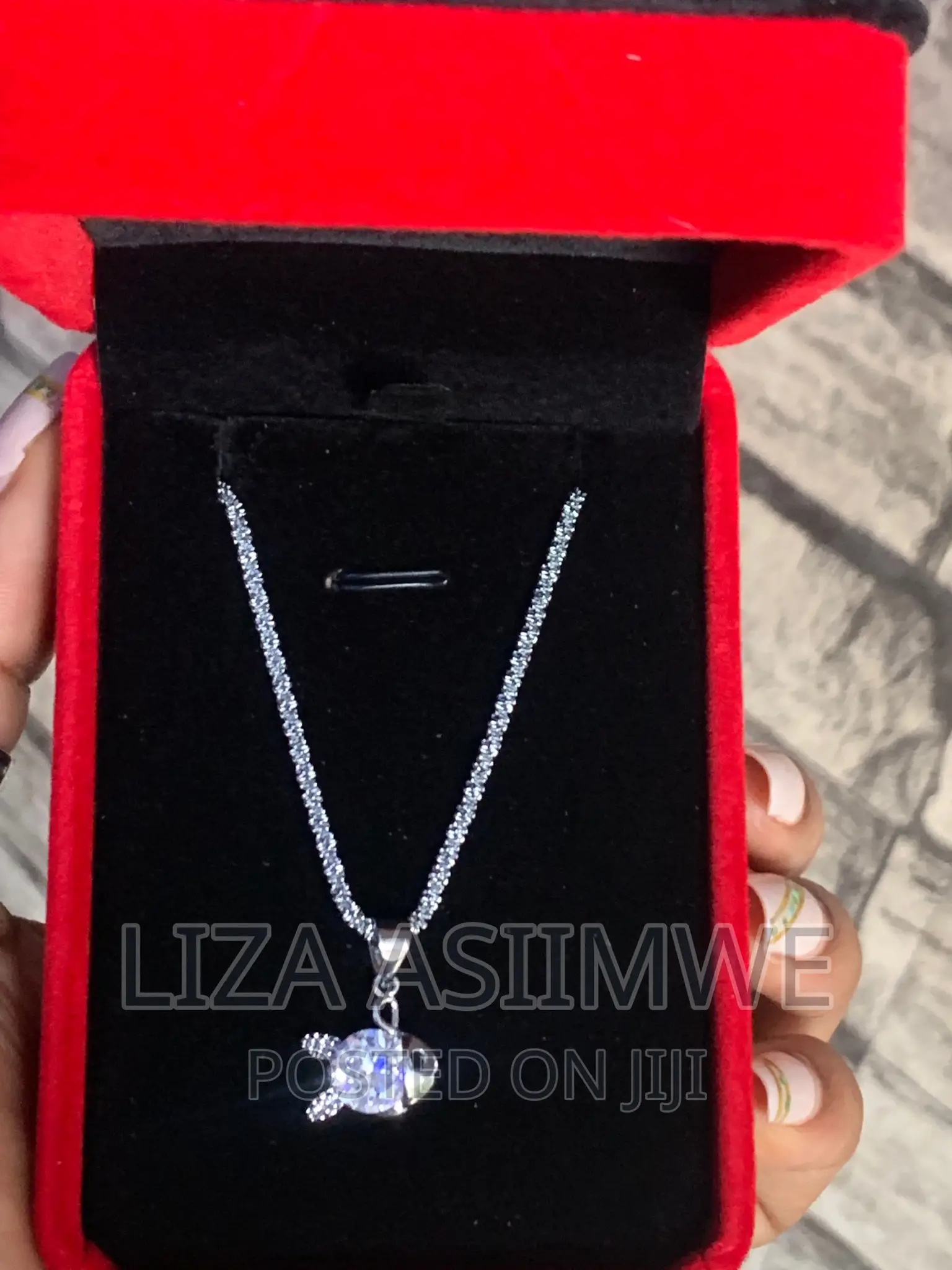 Lady’S Necklaces
