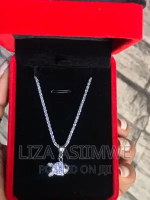Lady’S Necklaces