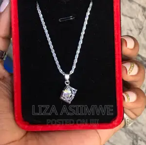 Lady’S Necklaces