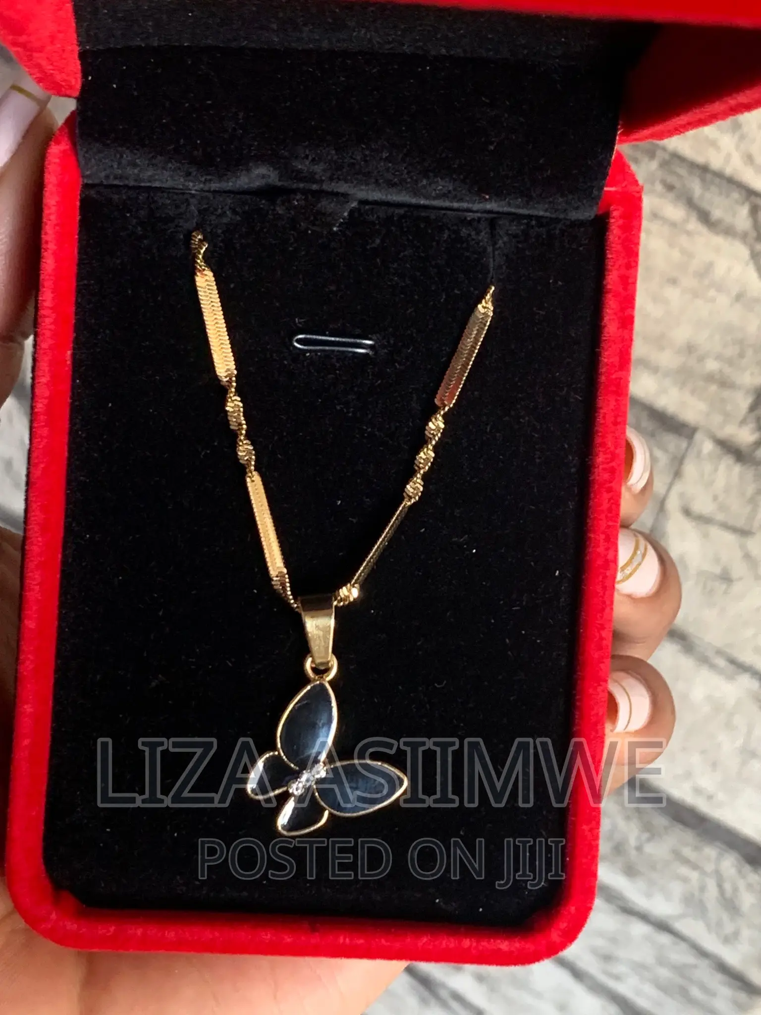 Lady’S Necklaces