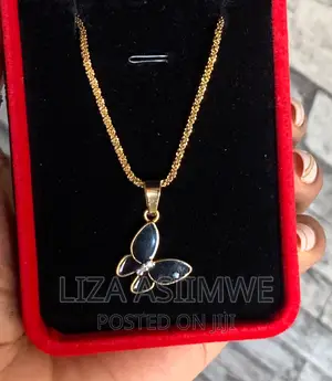 Lady’S Necklaces