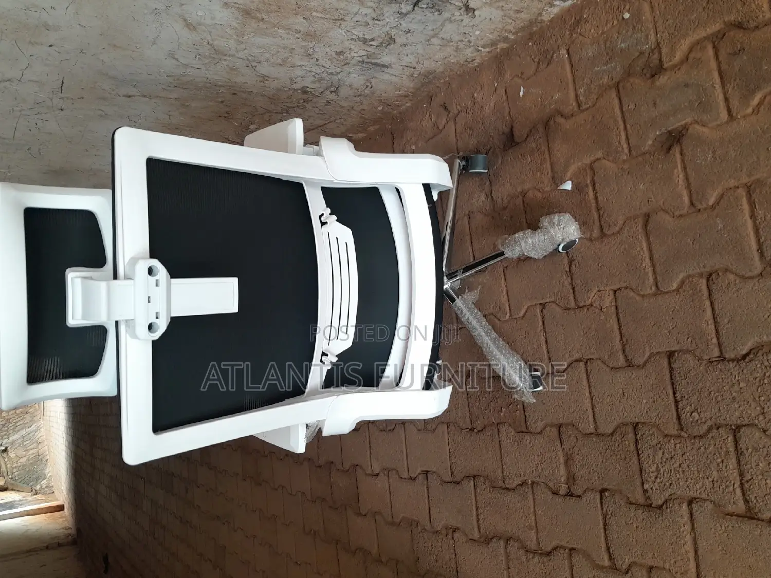White Back and Hands Office Chair