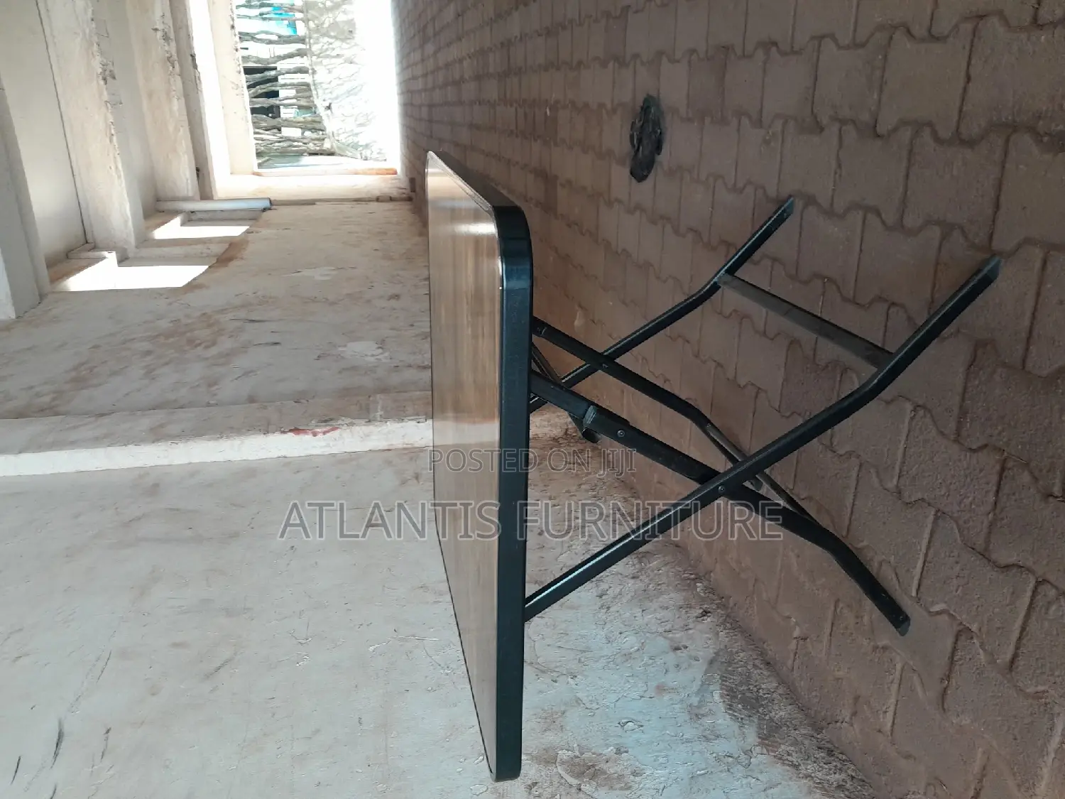 Black Legs Foldable Table