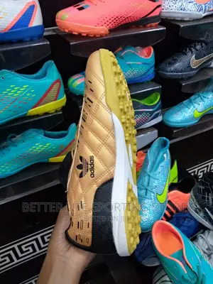 Soccer Boots Adidas Original 40-45
