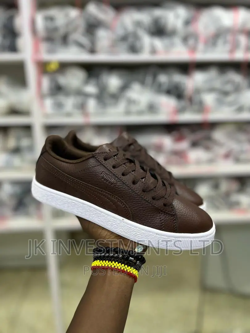 Puma Sneakers