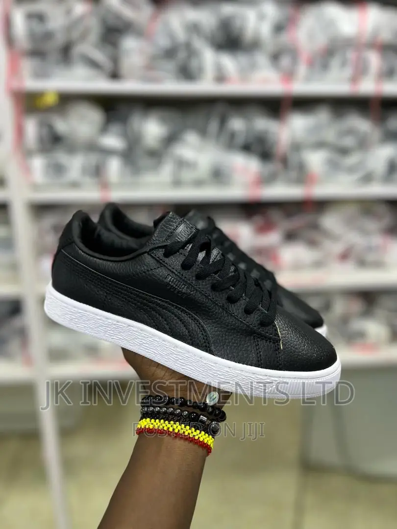 Puma Sneakers