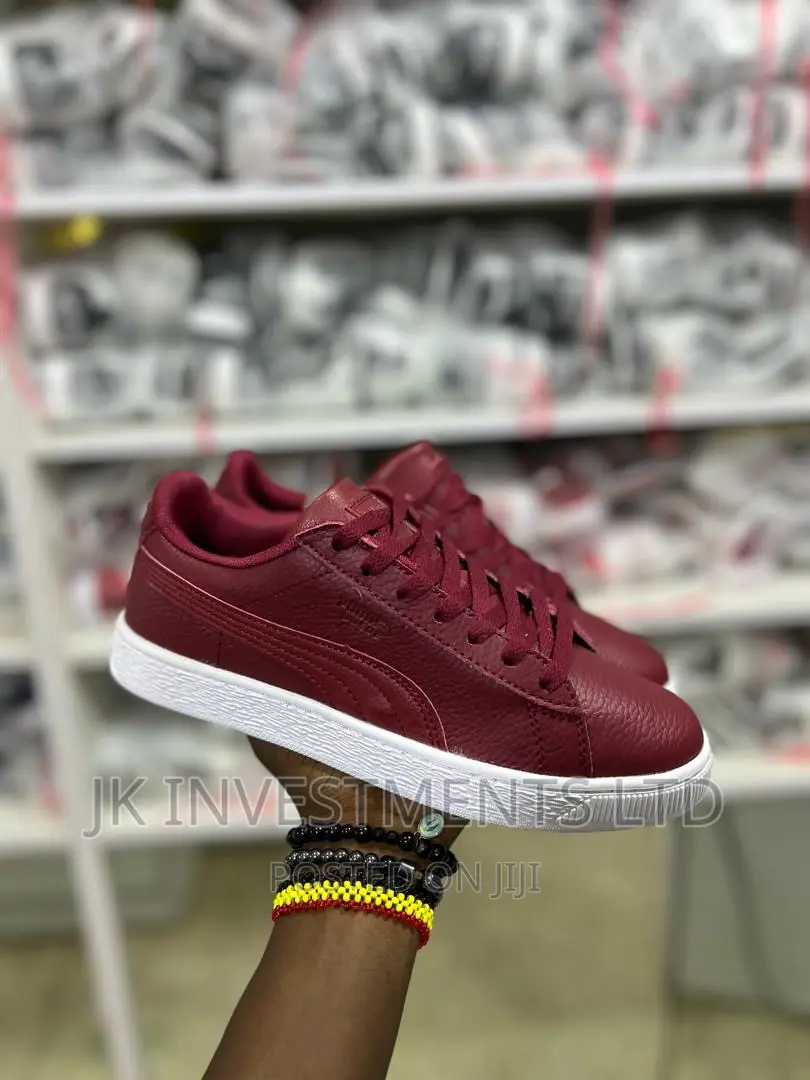 Puma Sneakers