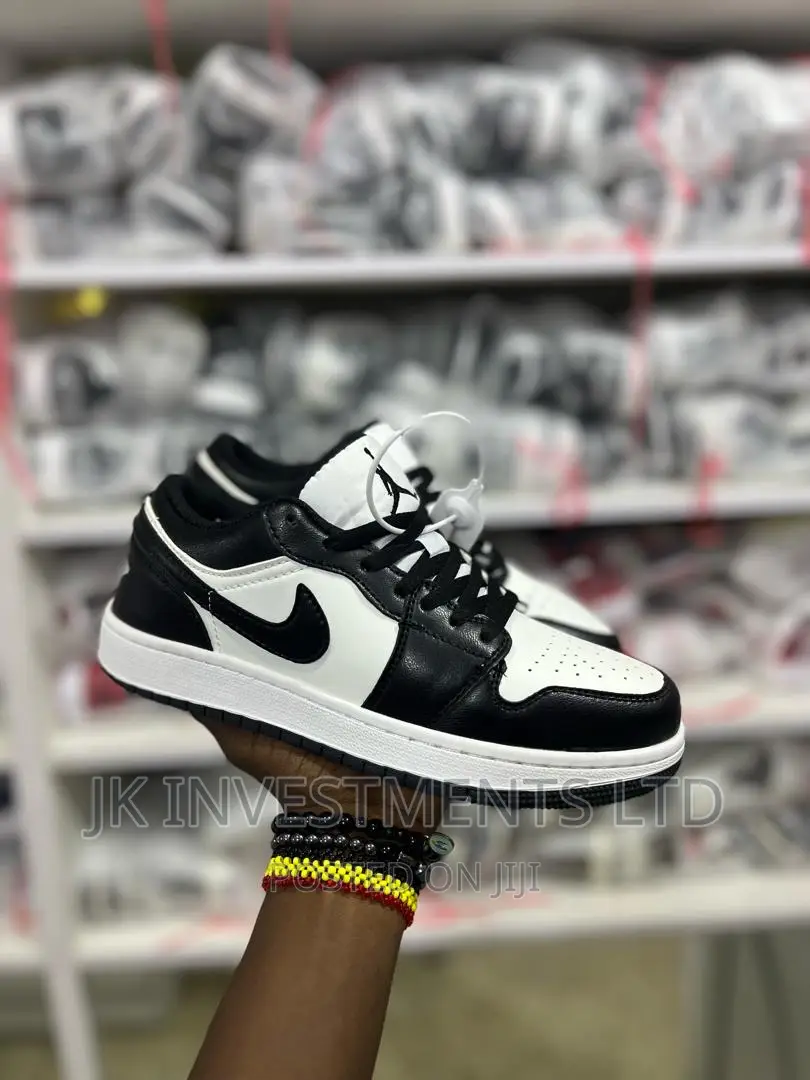 Nike Dunk Low Retro Black/White Panda
