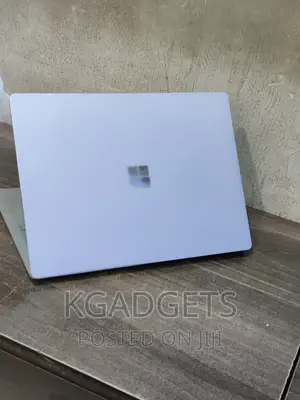 Laptop Microsoft Surface Laptop 2 8GB Intel Core i5 SSD 256GB