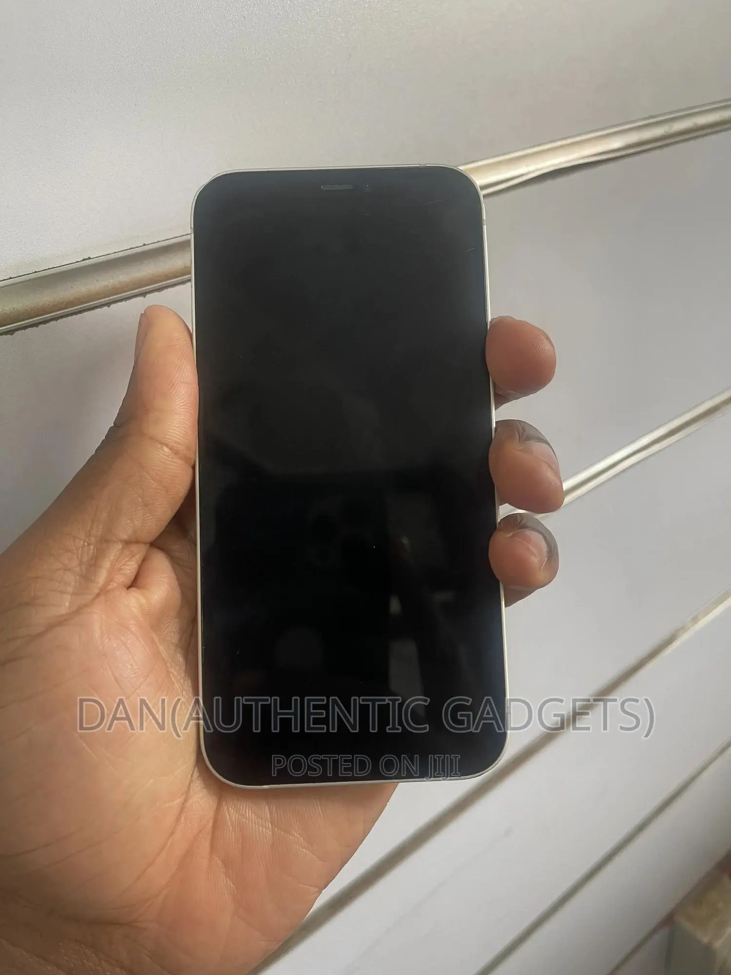 Apple iPhone 12 64 GB White