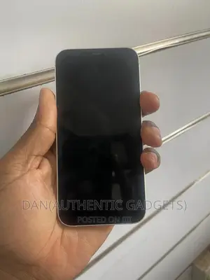 Apple iPhone 12 64 GB White