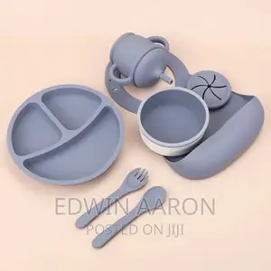 Silicone Baby Feeding Set .