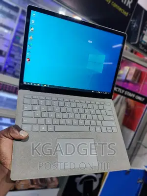 Laptop Microsoft Surface Laptop 4GB Intel Core I5 SSD 128GB