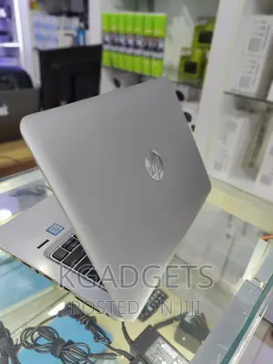 Laptop HP EliteBook 820 G4 4GB Intel Core I5 SSD 250GB