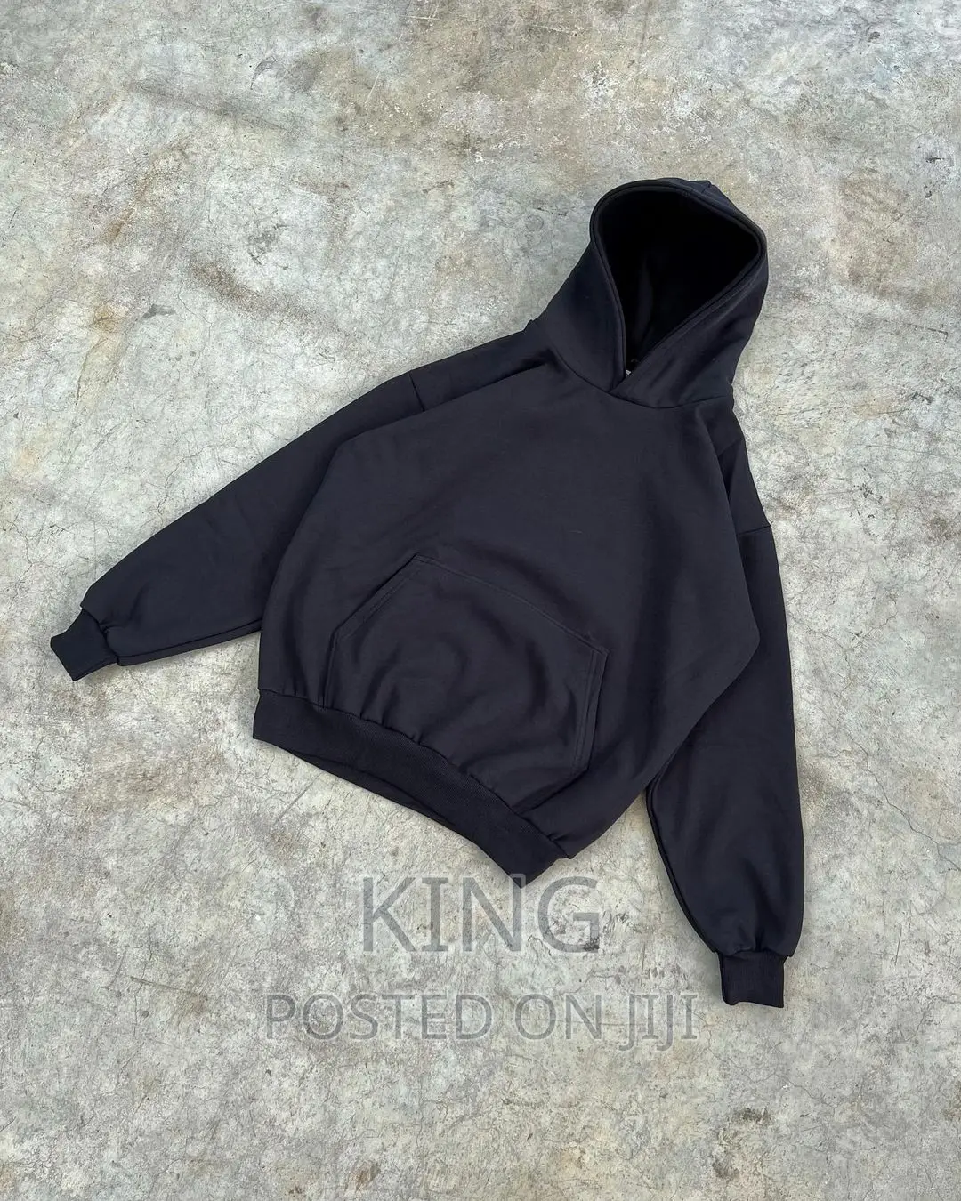 Hoodie in Black