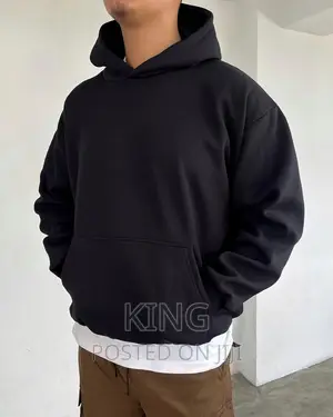 Hoodie in Black