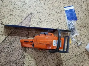 Husqvarna Chain Saw 272