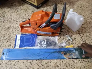 Husqvarna Chain Saw 272