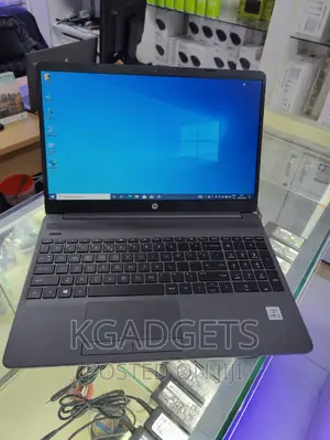 Laptop HP 250 G8 8GB Intel Core I3 HDD 1T