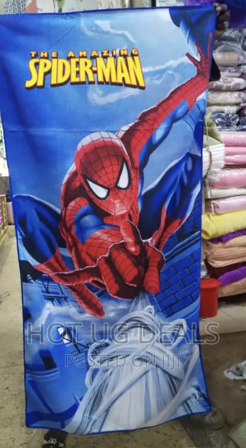 Kids Towel With Spiderman Print - Multicolor