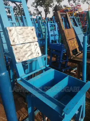 Disgned Block Making Machine for Solid